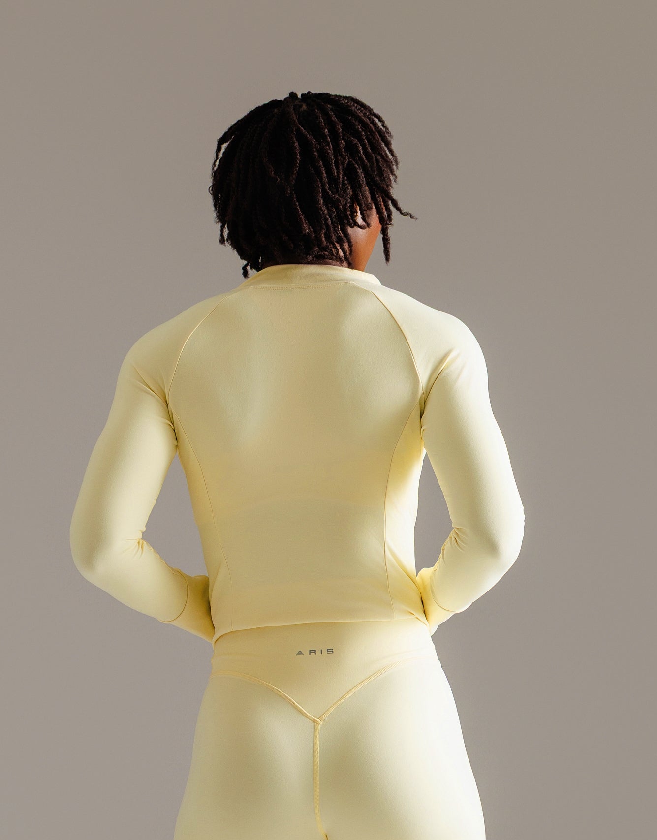 ARIS "MOVE EASY" 3 PIECE WITH STRAIGHT LEGGINGS IN YELLOW