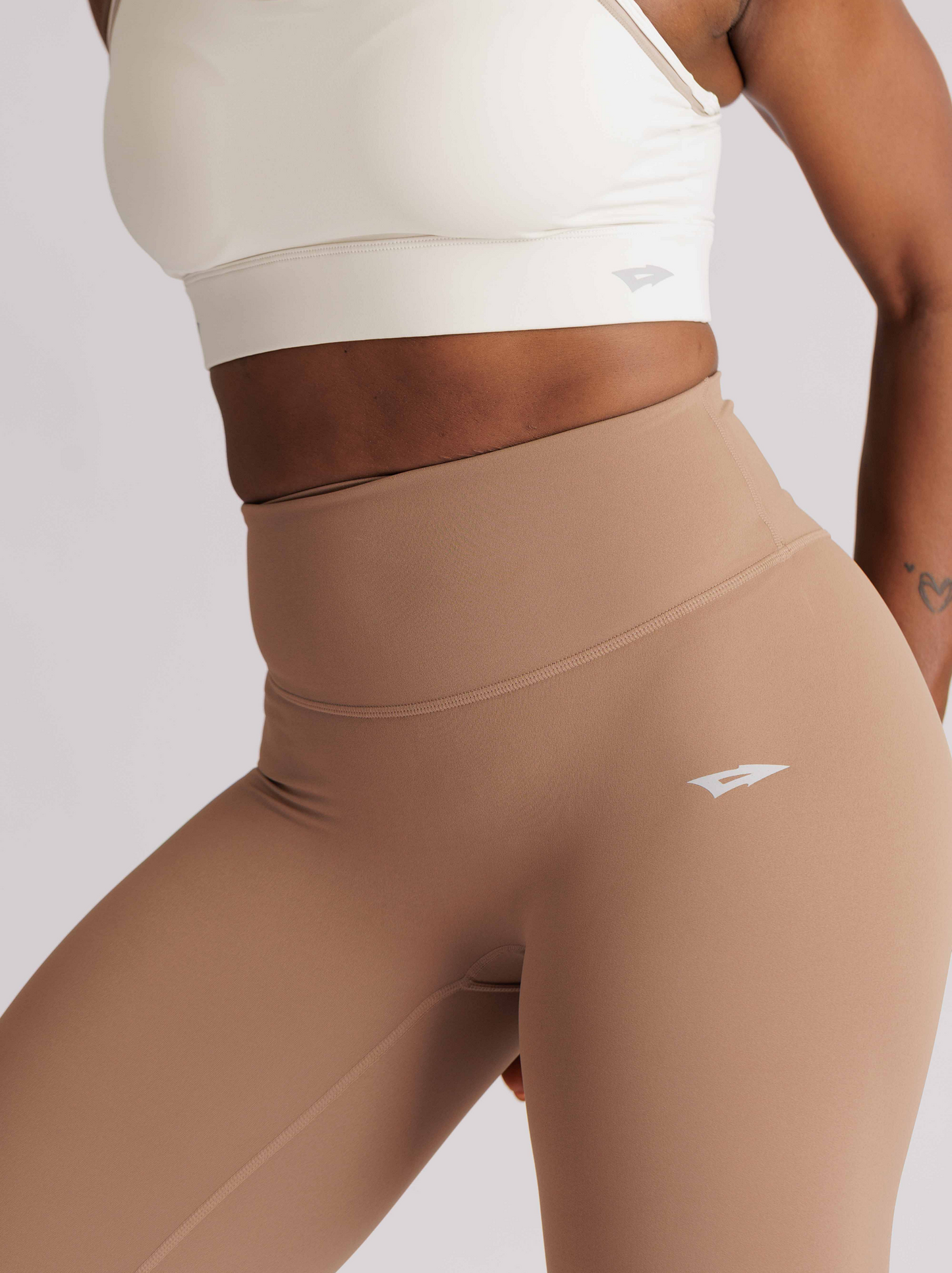 ARIS "GRIP" LEGGINGS - SOFT MOCHA BROWN