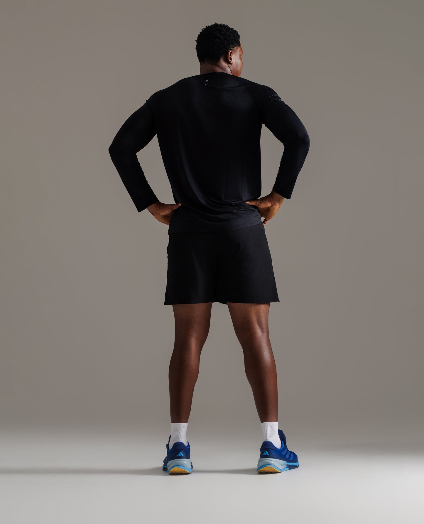 ARIS "GENESIS" LONG SLEEVE T-SHIRT - BLACK