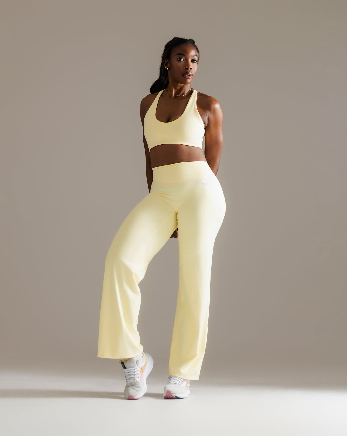 ARIS "MOVE EASY" 3 PIECE WITH STRAIGHT LEGGINGS IN YELLOW