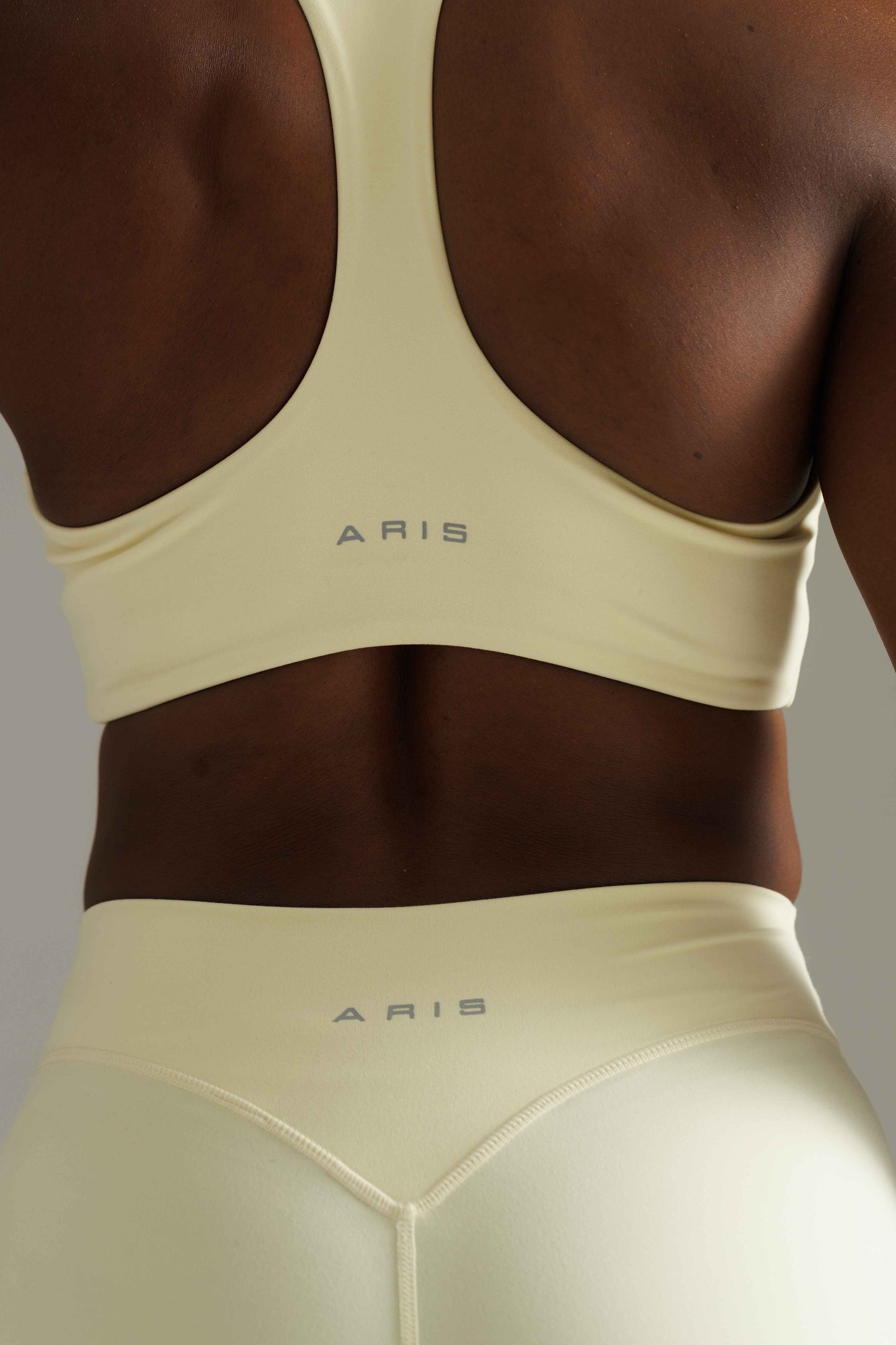 ARIS "MOVE EASY" 3 PIECE WITH STRAIGHT LEGGINGS IN YELLOW