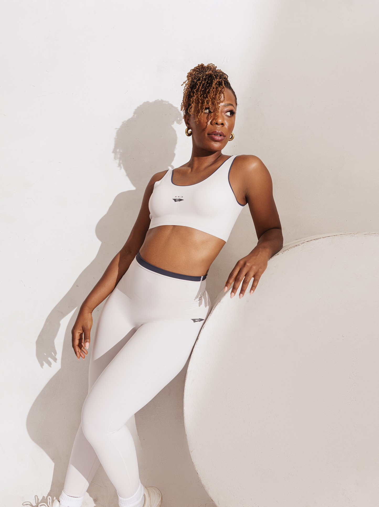 ARIS HERA TWO TONE SET - PORCELAIN WHITE WITH SLATE BLUE WAISTBAND
