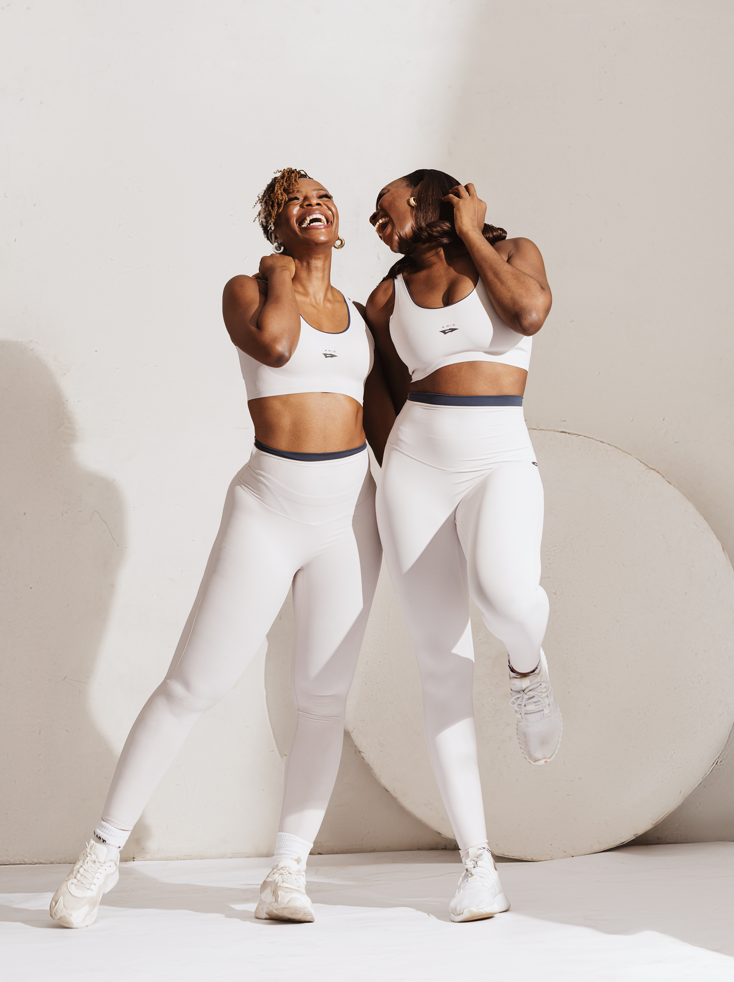 ARIS HERA TWO TONE SET - PORCELAIN WHITE WITH SLATE BLUE WAISTBAND