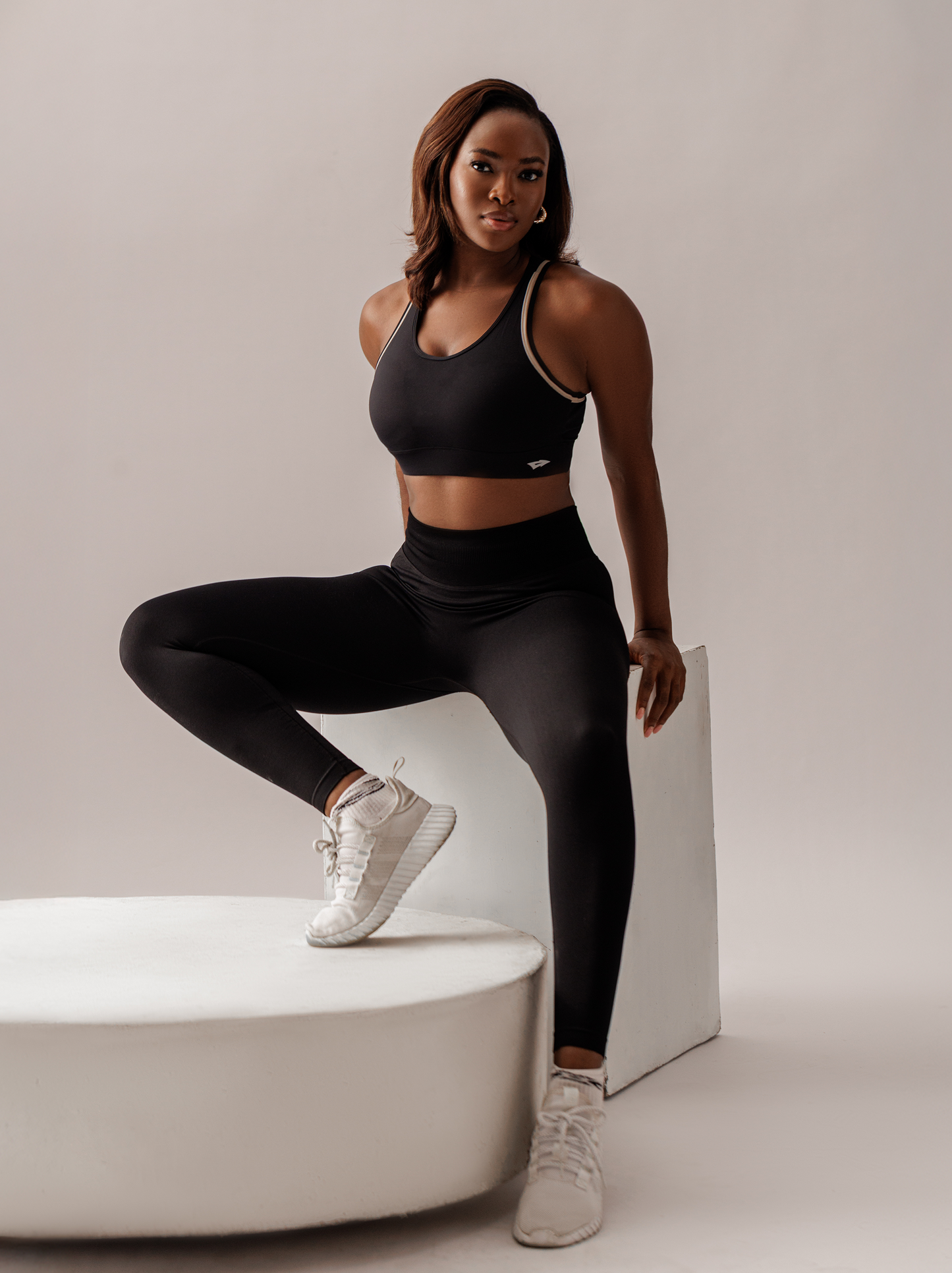 ARIS "ELECTRA" SPORTS BRA - BLACK